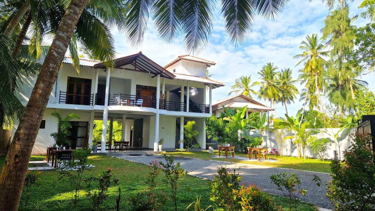 Mothership Tangalle Exterior foto